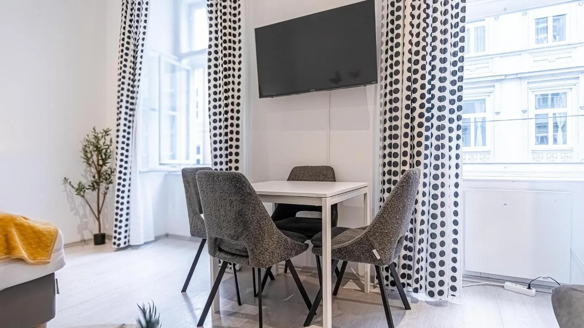 Cozy 1Br - Perfect For Long Stays Vienna 0*,  Austria